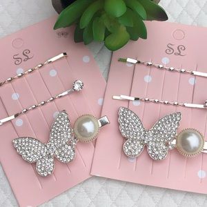 Beautiful sparkly butterfly hair pins🦋 (set of 2)